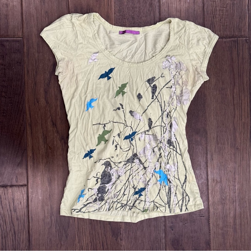 Smart Set Cream Fitted Graphic Cap Sleeve Tee